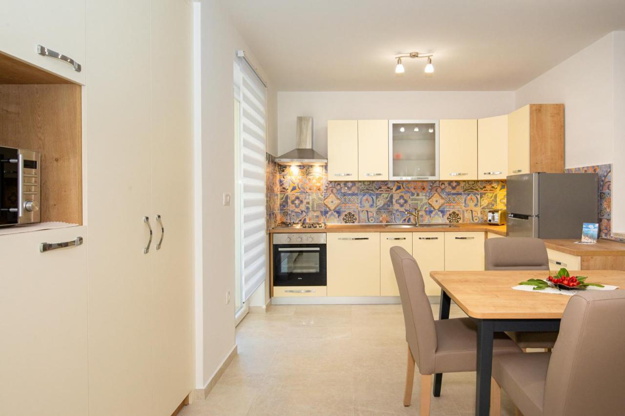 Apartman Ivona U Prizemlju Malinska Buitenkant foto